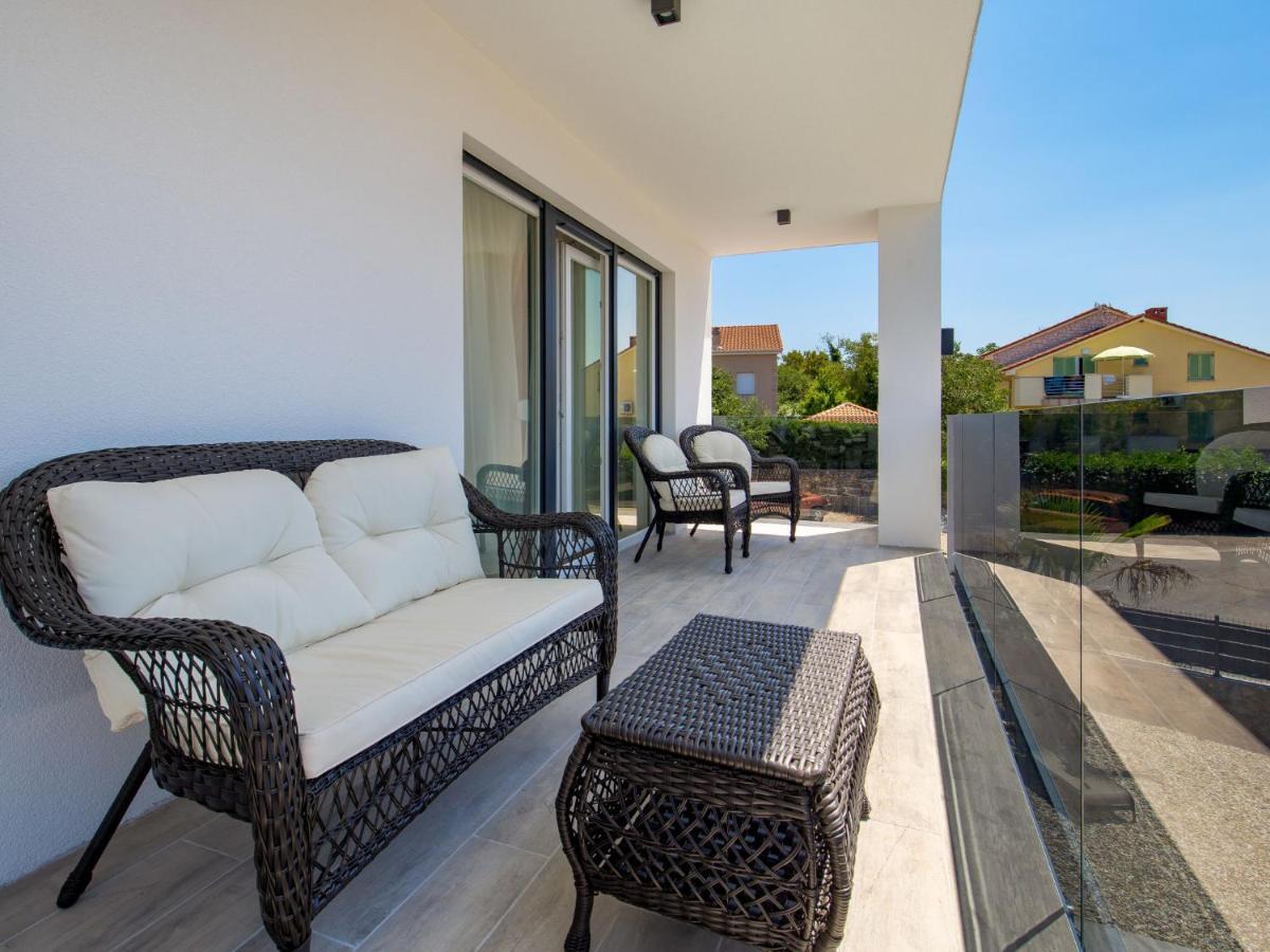 Holiday Home Villa Palma - Krk148 By Interhome Pinezići Extérieur photo